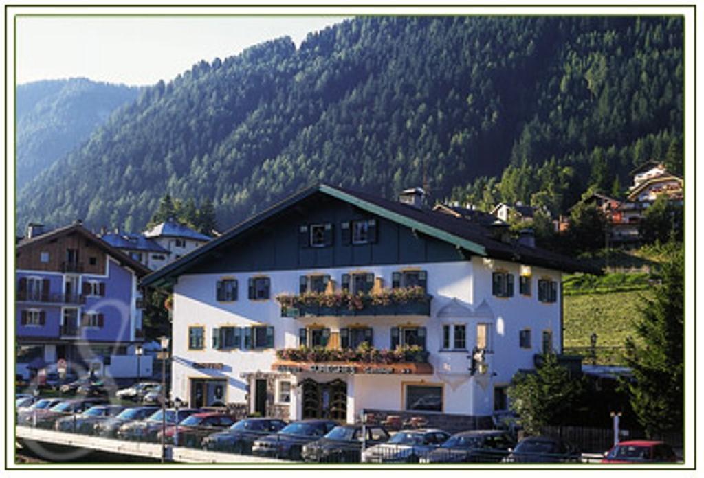 Hotel Sureghes Ortisei Exterior photo