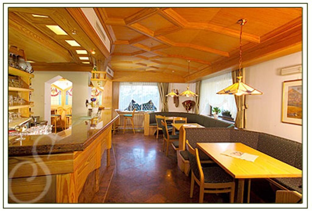 Hotel Sureghes Ortisei Exterior photo